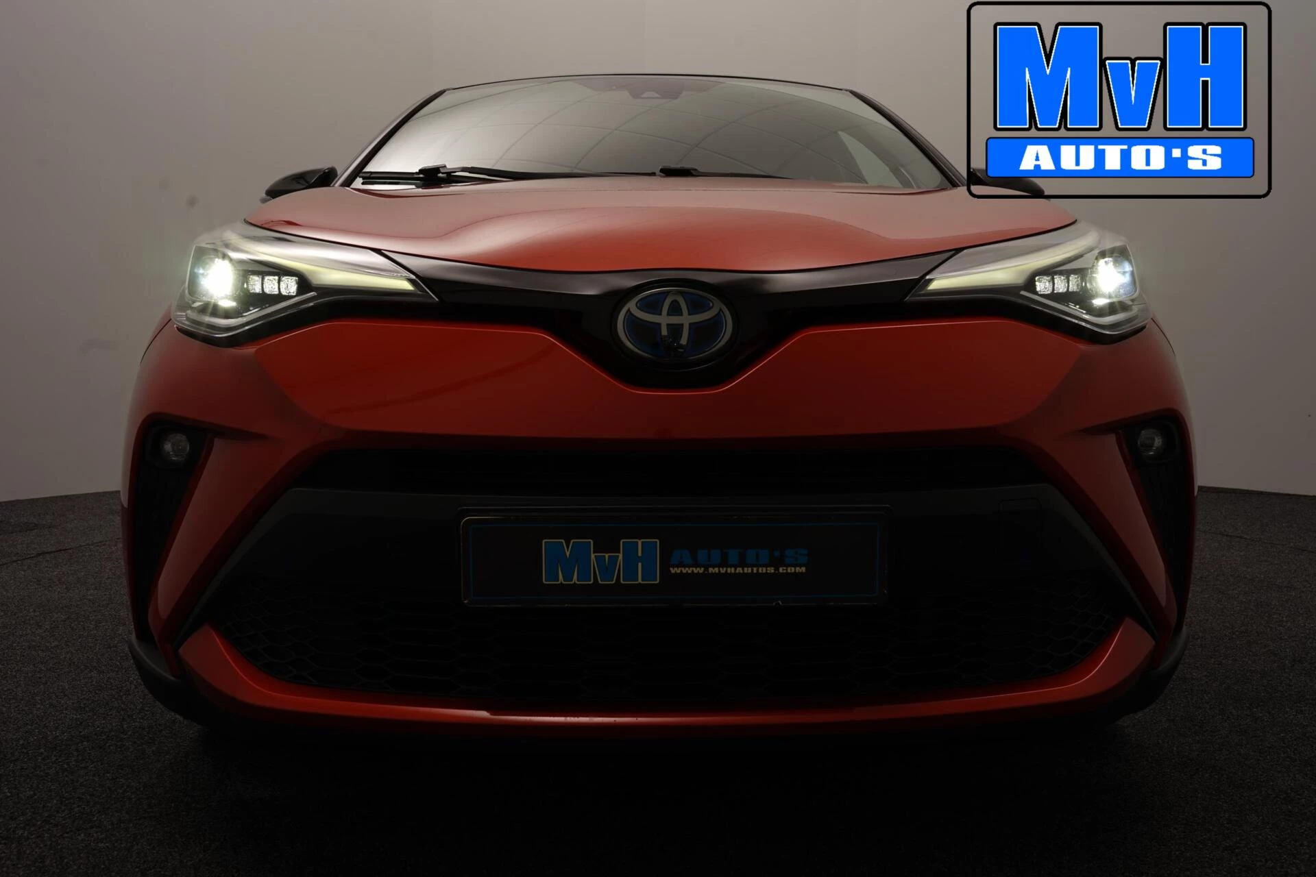Hoofdafbeelding Toyota C-HR