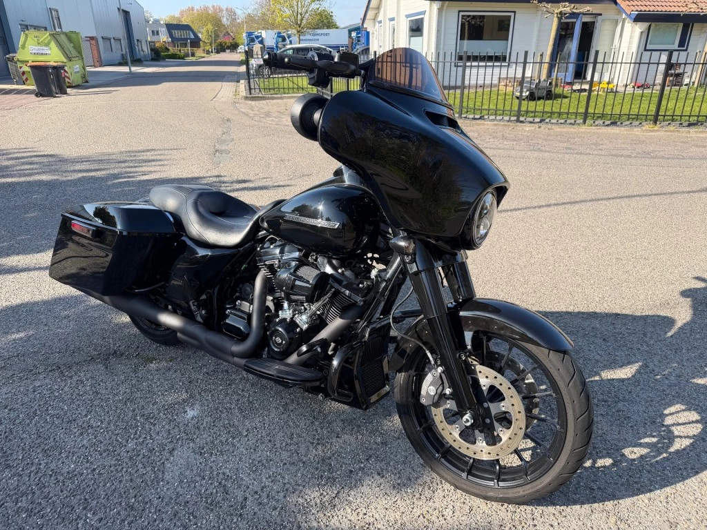 Hoofdafbeelding Harley-Davidson Street Glide