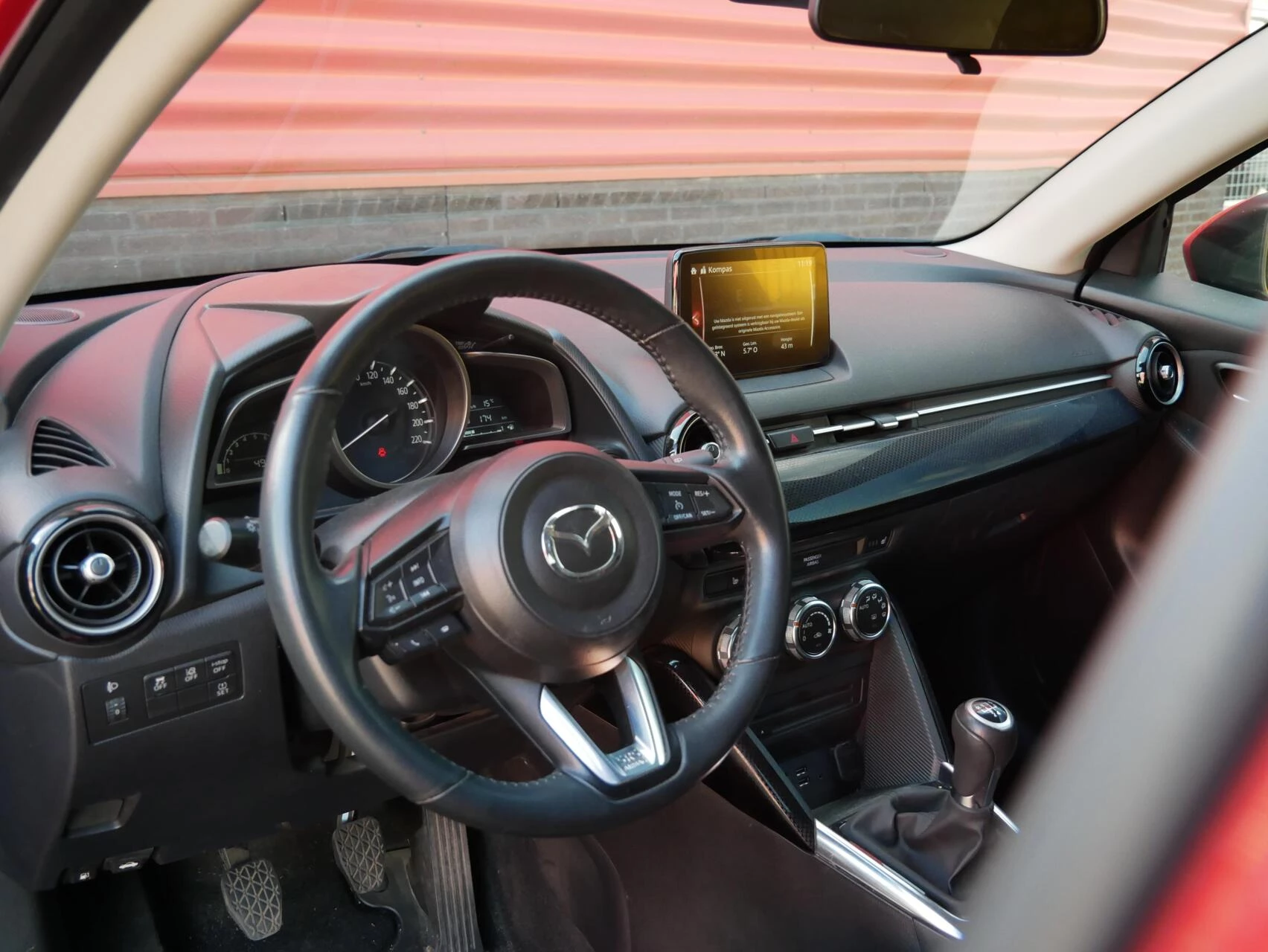 Hoofdafbeelding Mazda 2