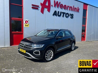 Hoofdafbeelding Volkswagen T-Roc Volkswagen T-Roc 1.5 TSI Life Business Alcantara Camera Massage stoelen.