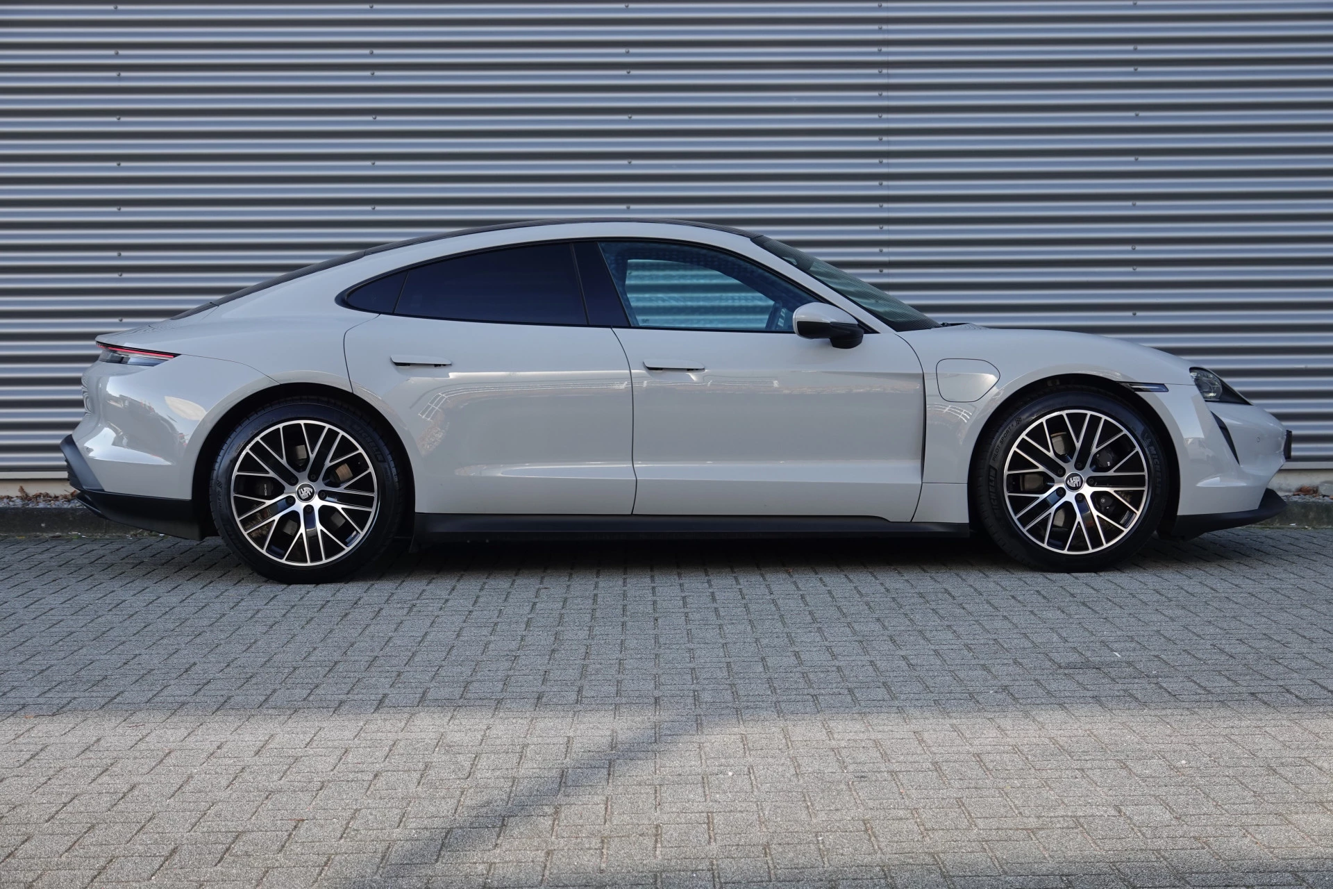 Hoofdafbeelding Porsche Taycan