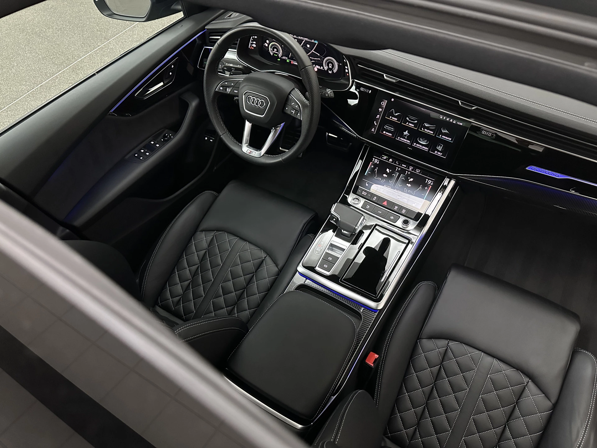 Hoofdafbeelding Audi Q8