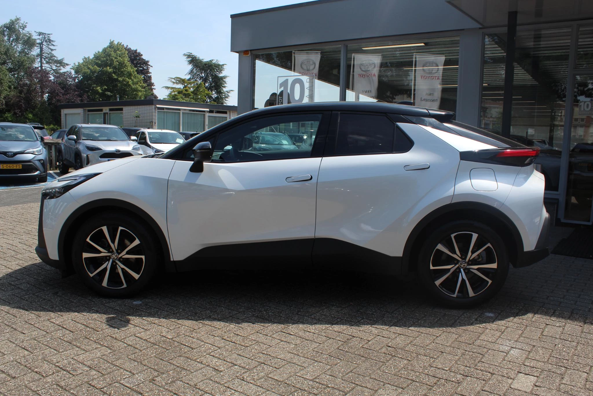 Hoofdafbeelding Toyota C-HR