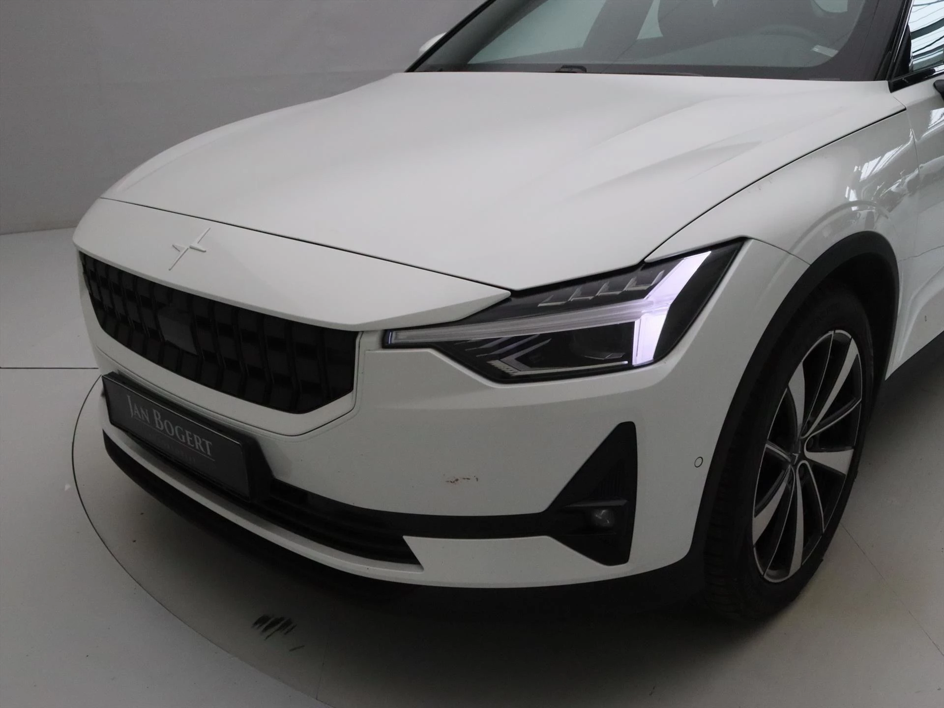 Hoofdafbeelding Polestar 2