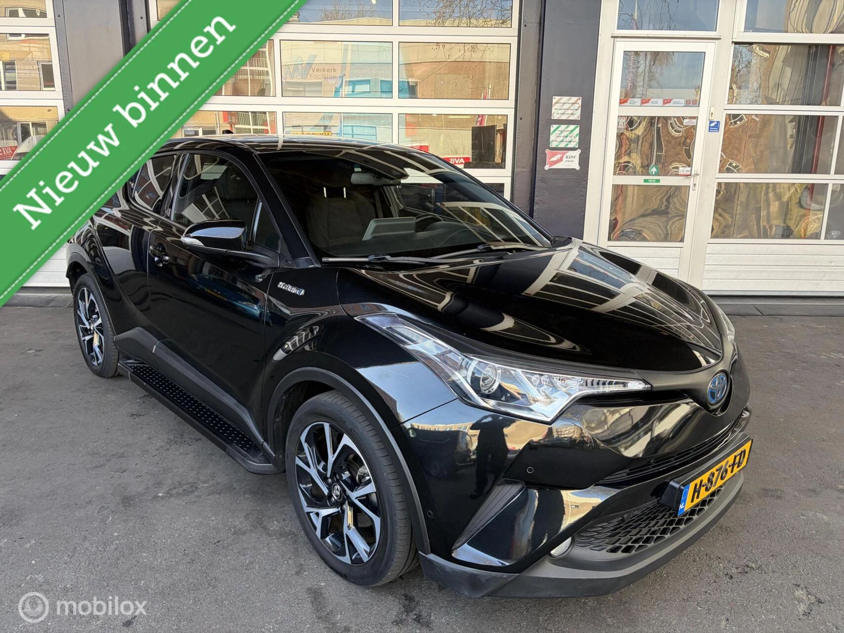 Hoofdafbeelding Toyota C-HR
