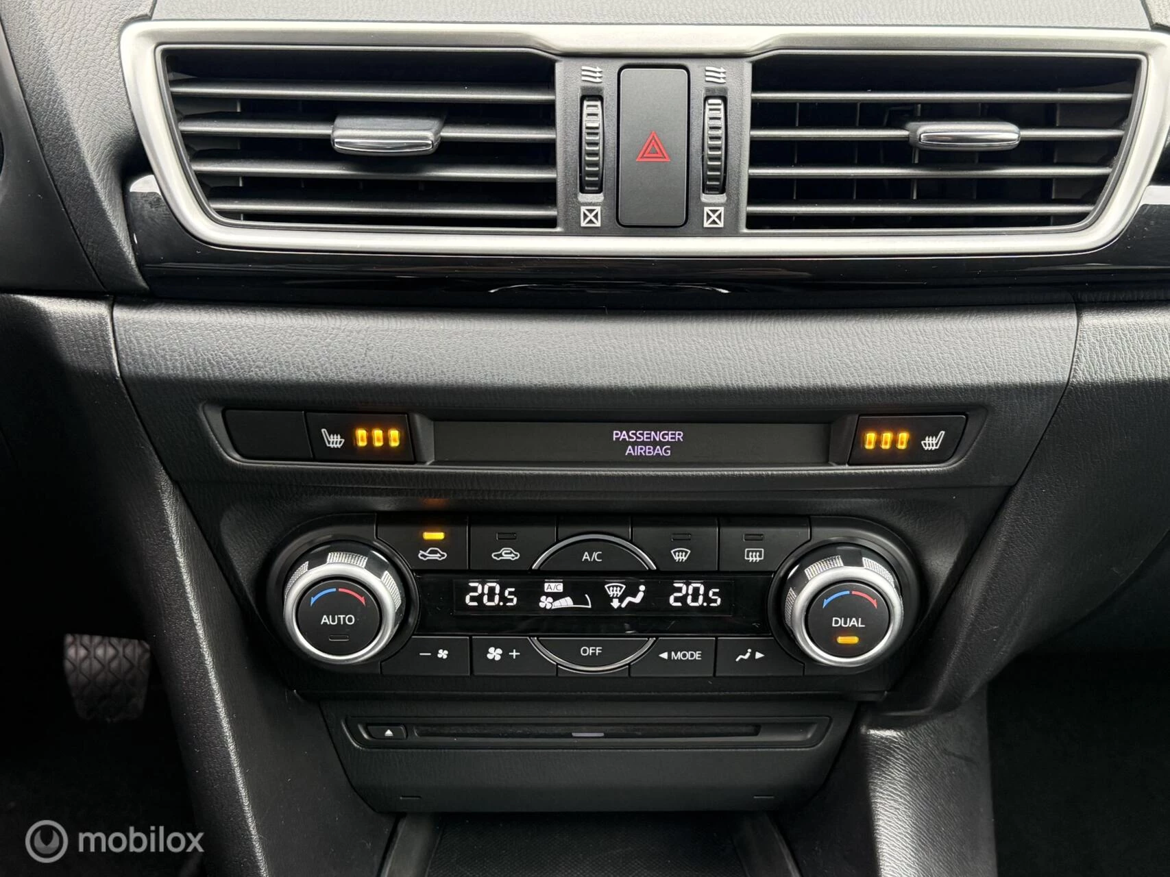 Hoofdafbeelding Mazda 3
