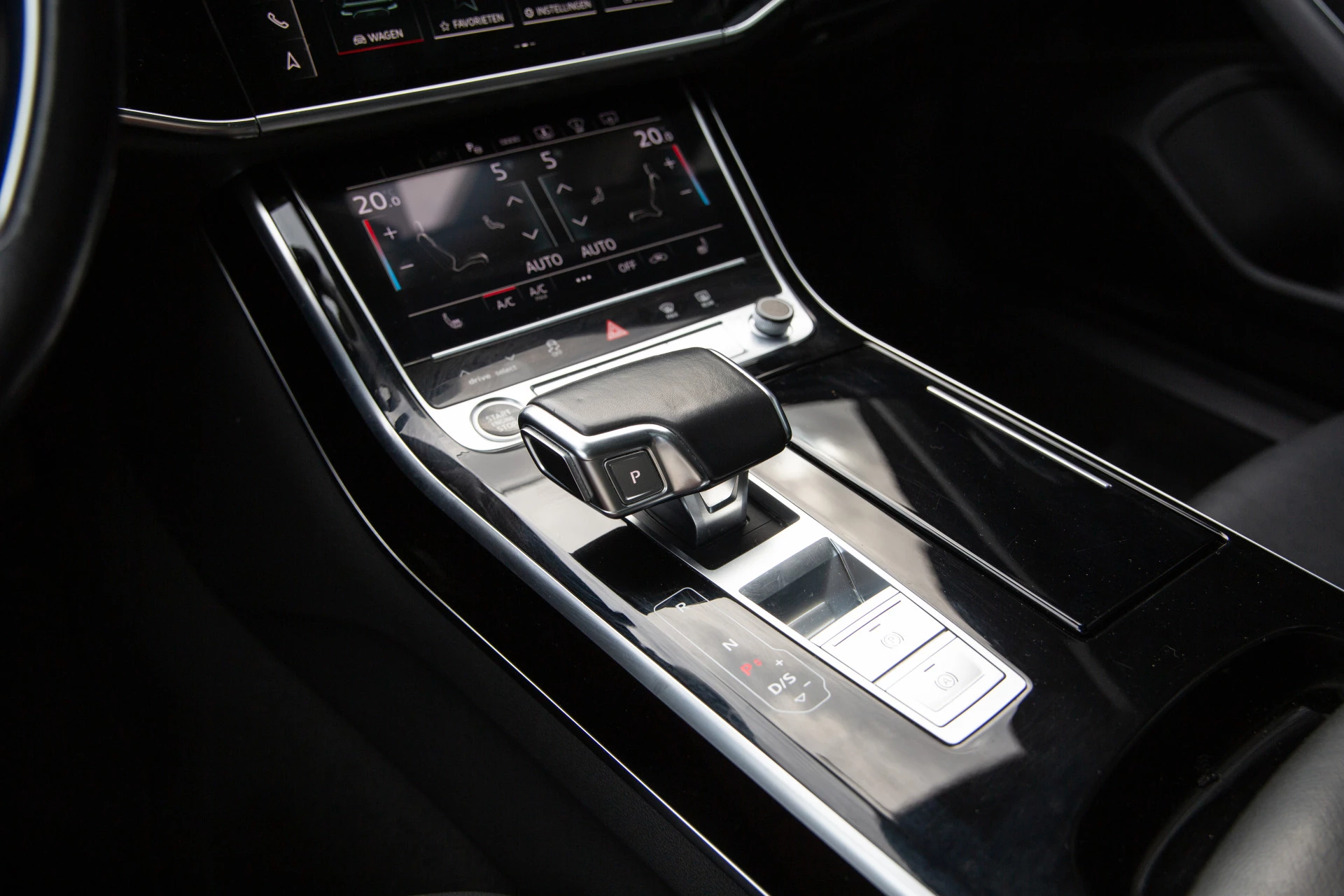 Hoofdafbeelding Audi A8