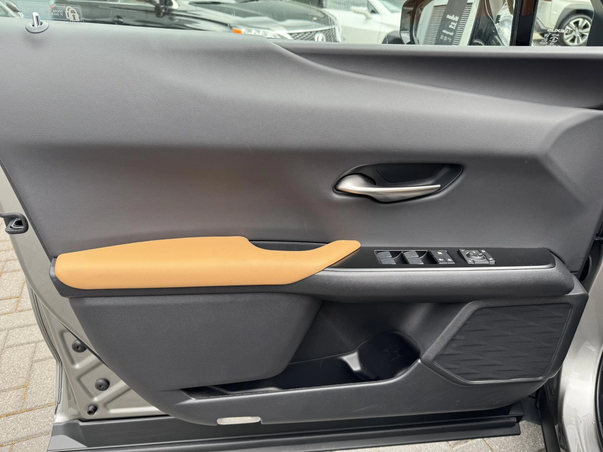 Hoofdafbeelding Lexus UX