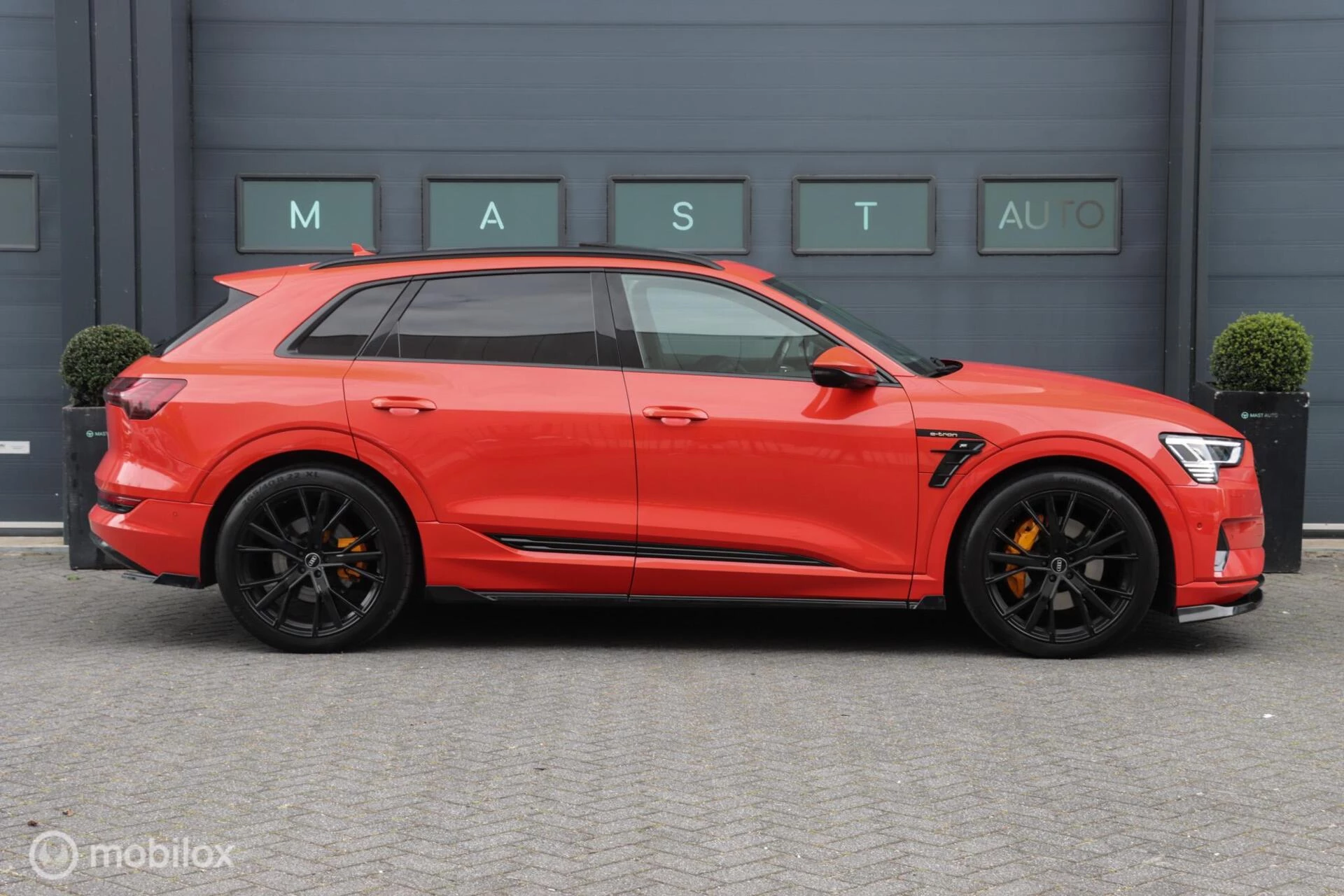 Hoofdafbeelding Audi e-tron