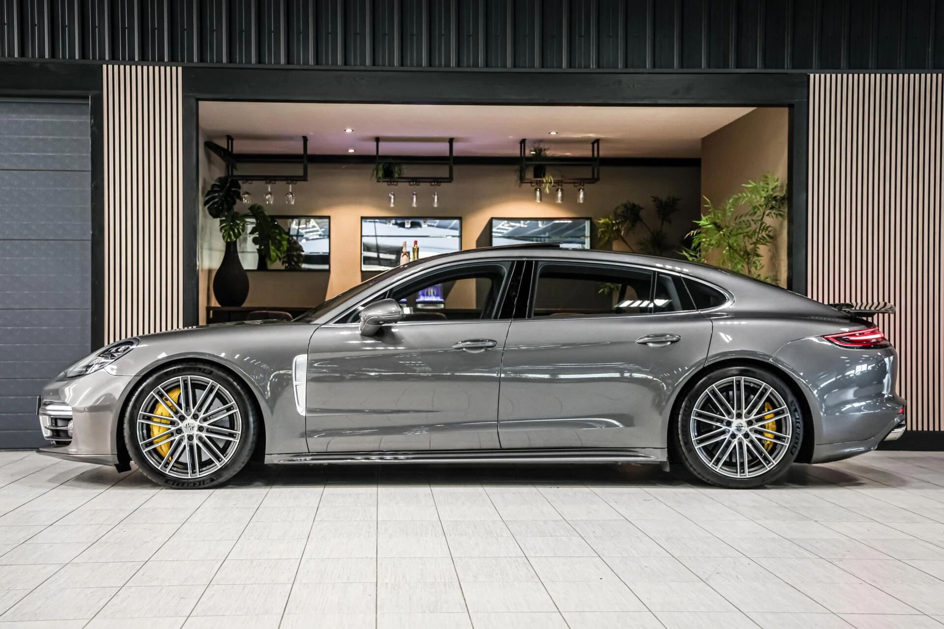 Hoofdafbeelding Porsche Panamera