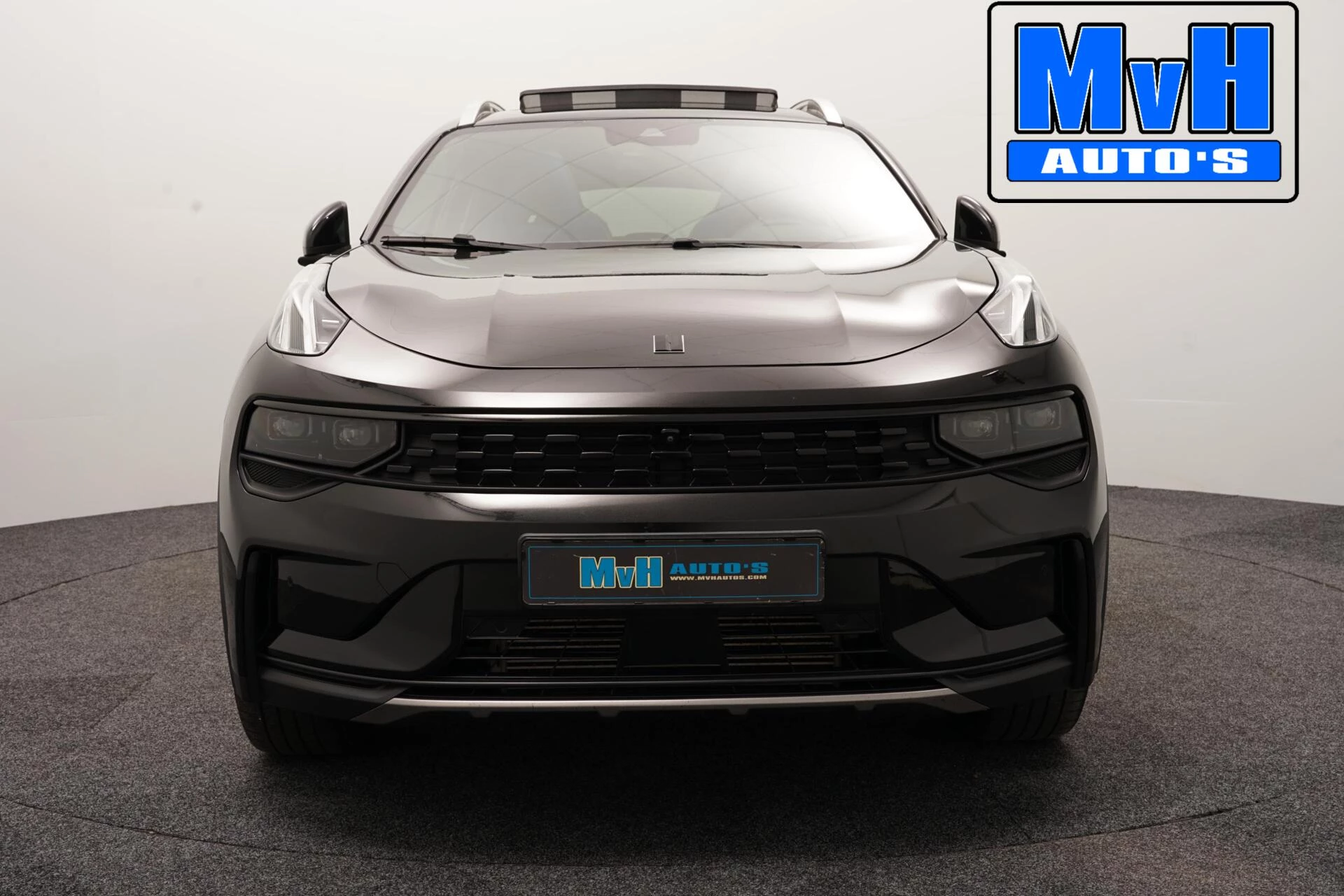 Hoofdafbeelding Lynk & Co 01