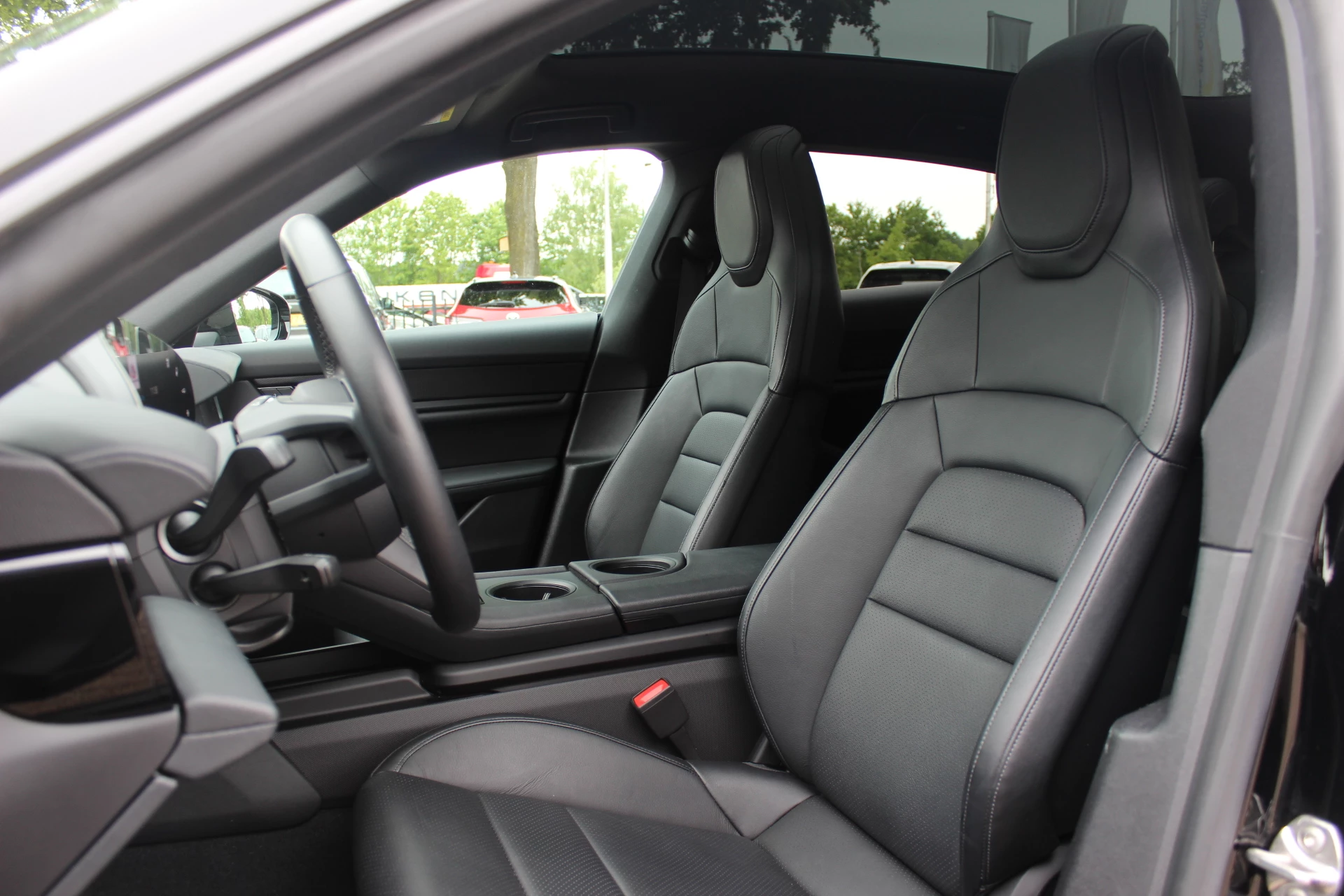 Hoofdafbeelding Porsche Taycan