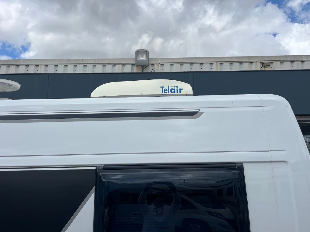 Hoofdafbeelding Adria Twin 640 Slb Plus Enkele Bedden 2x Airco