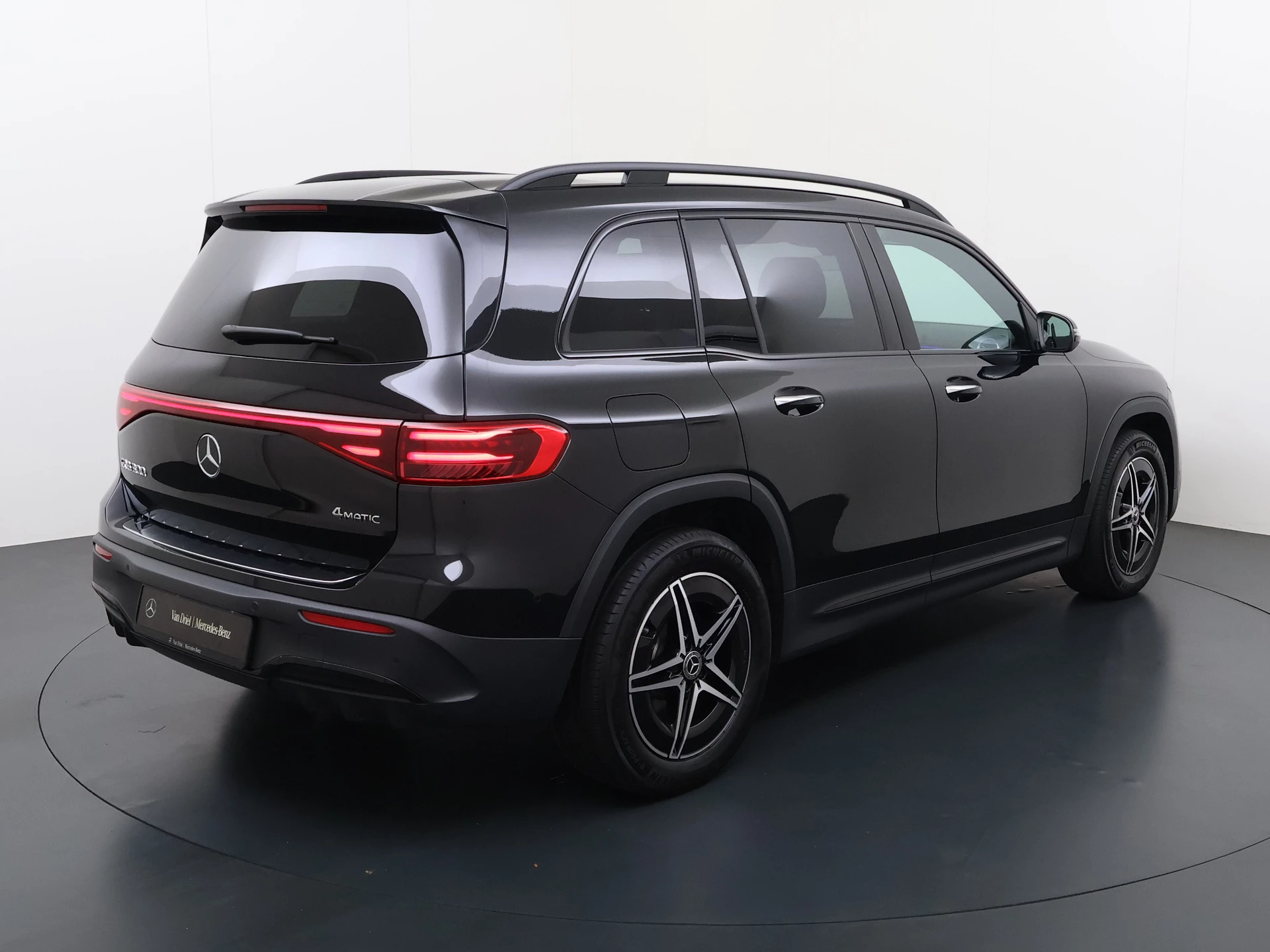 Hoofdafbeelding Mercedes-Benz EQB