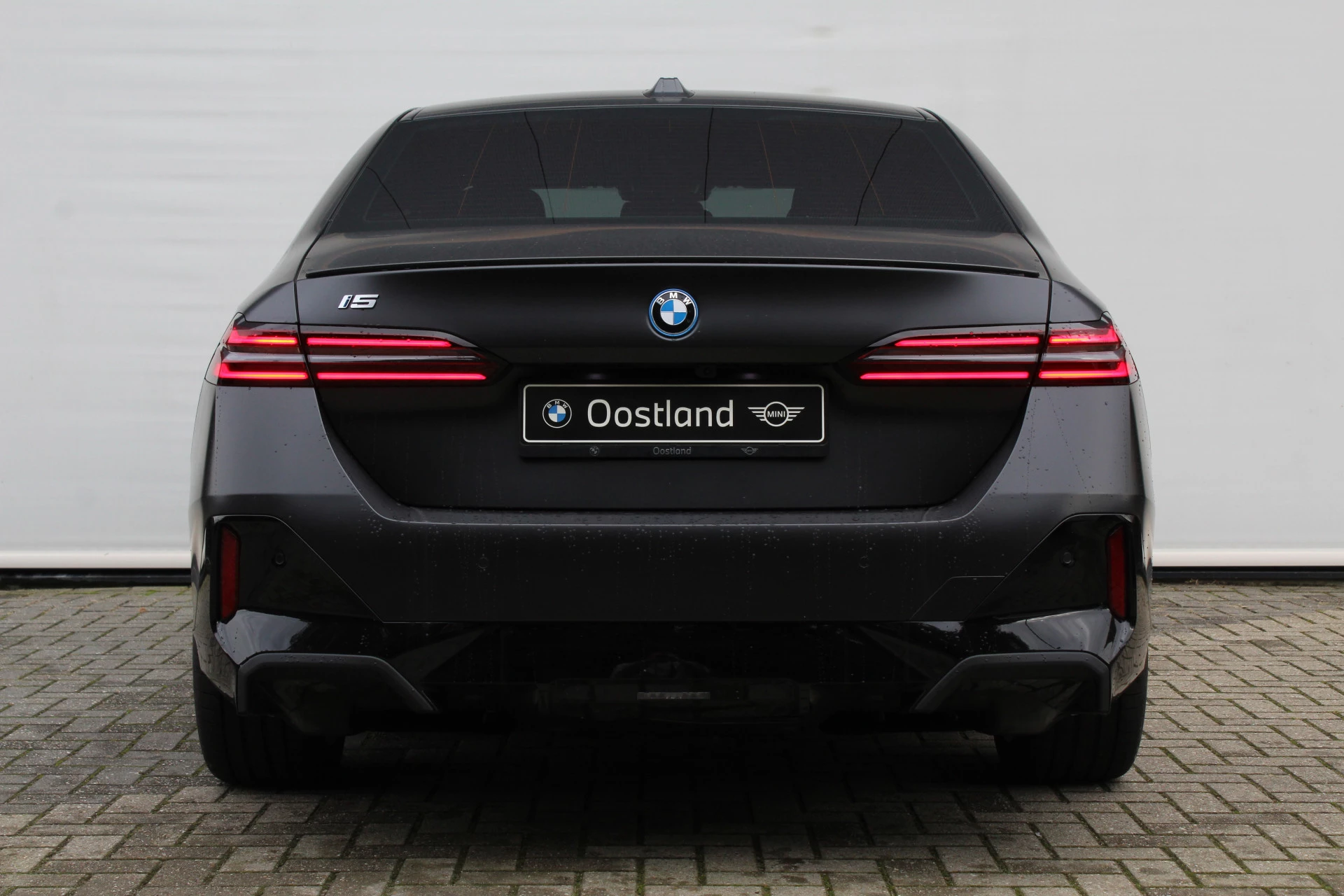 Hoofdafbeelding BMW i5