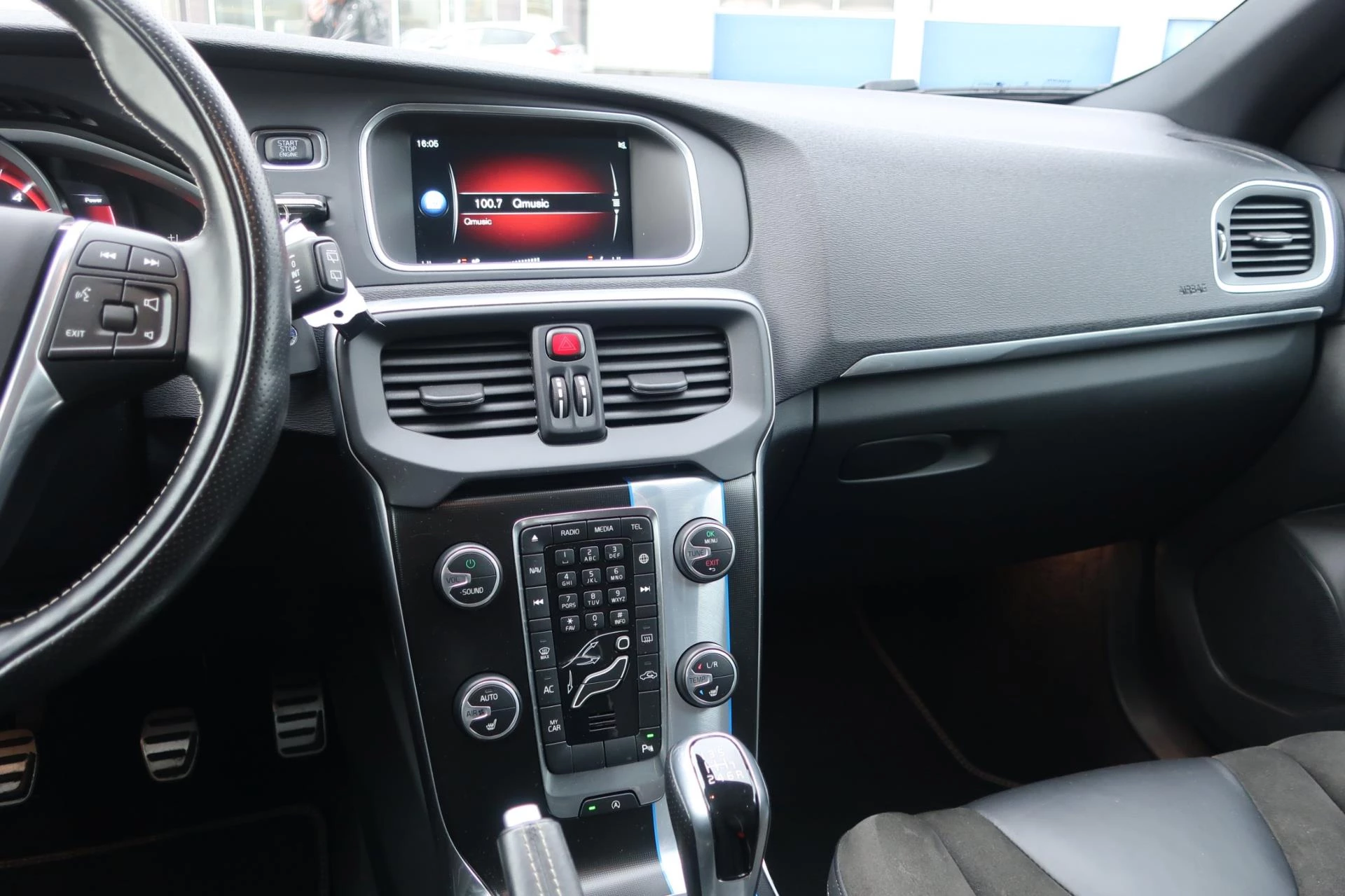 Hoofdafbeelding Volvo V40