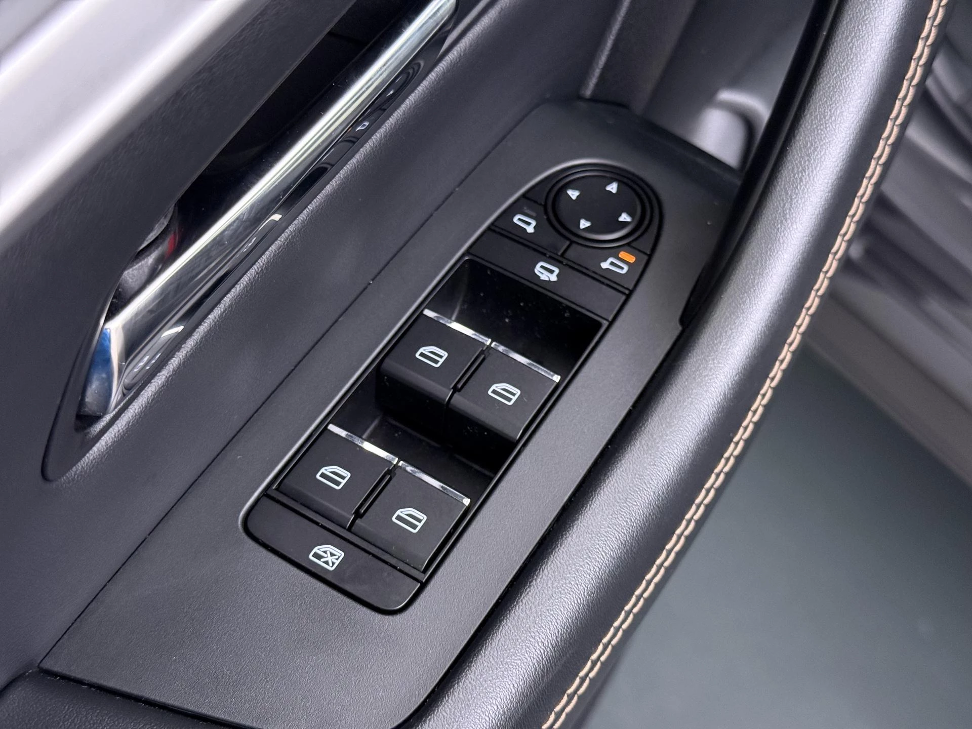 Hoofdafbeelding Mazda CX-80