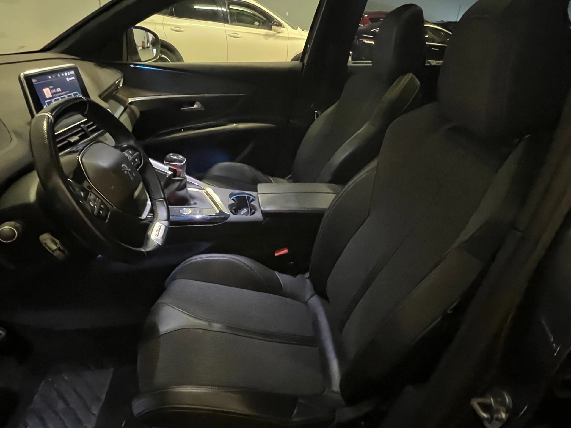 Hoofdafbeelding Peugeot 5008