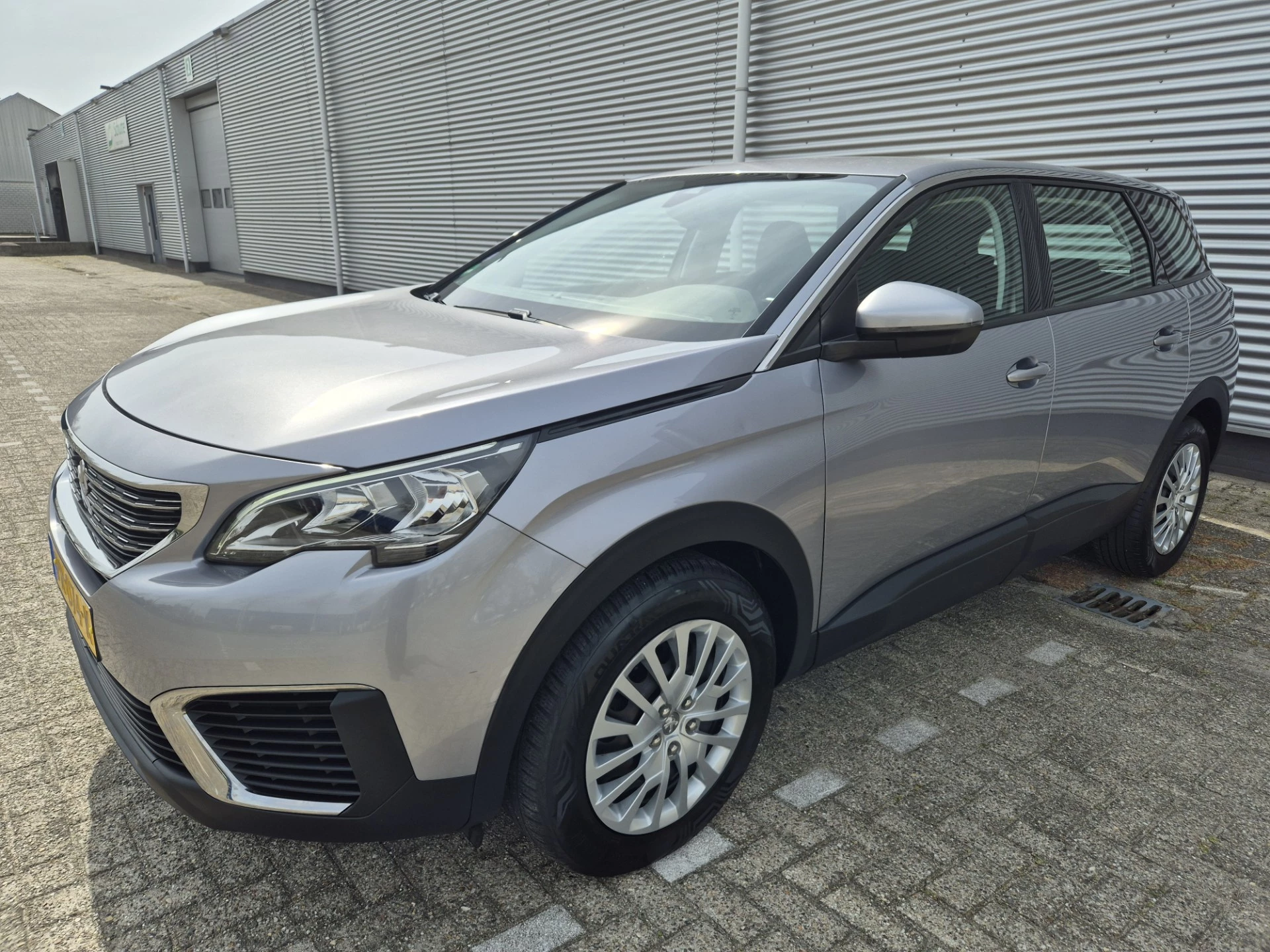 Hoofdafbeelding Peugeot 5008