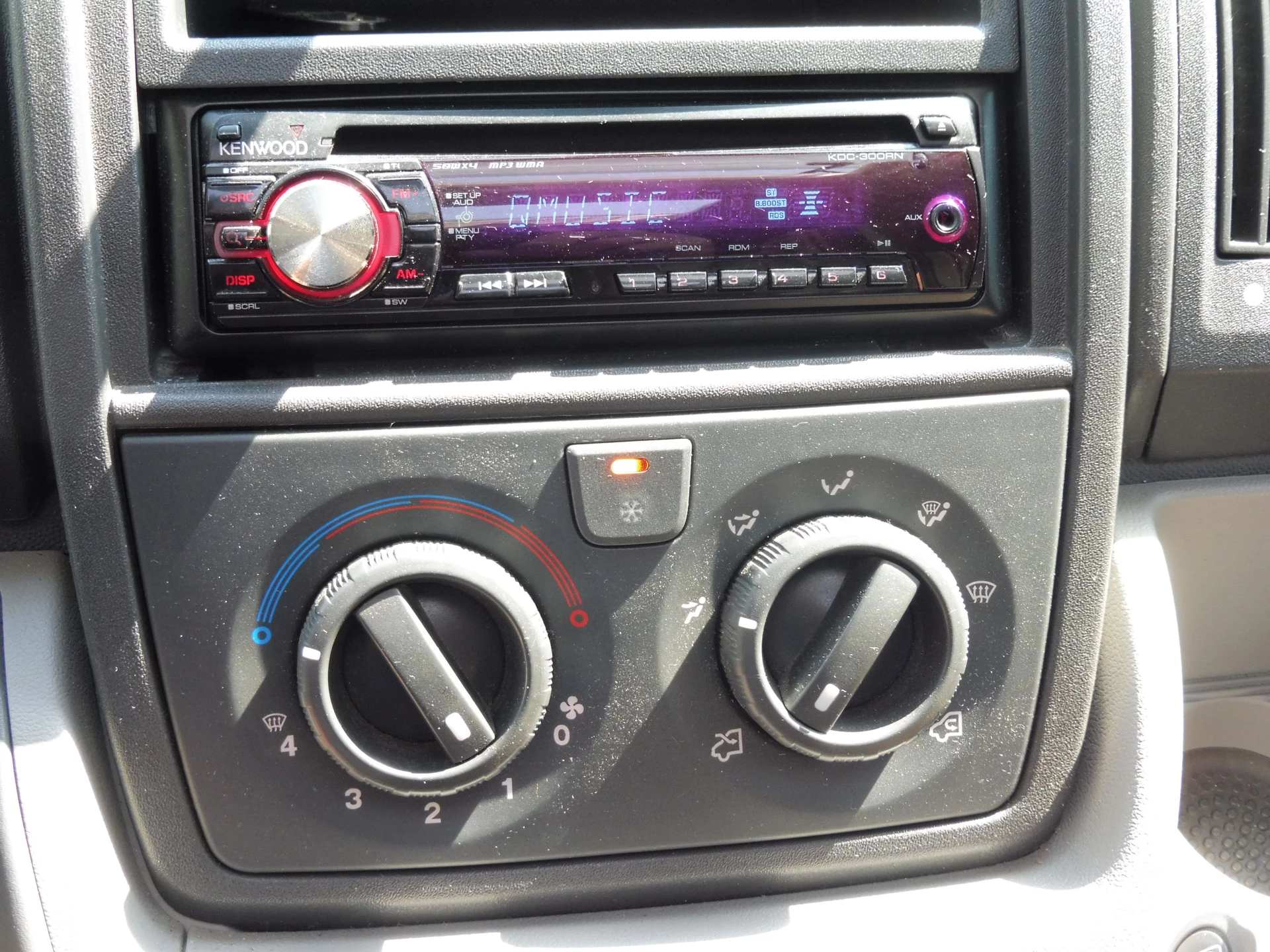 Hoofdafbeelding Challenger Mageo