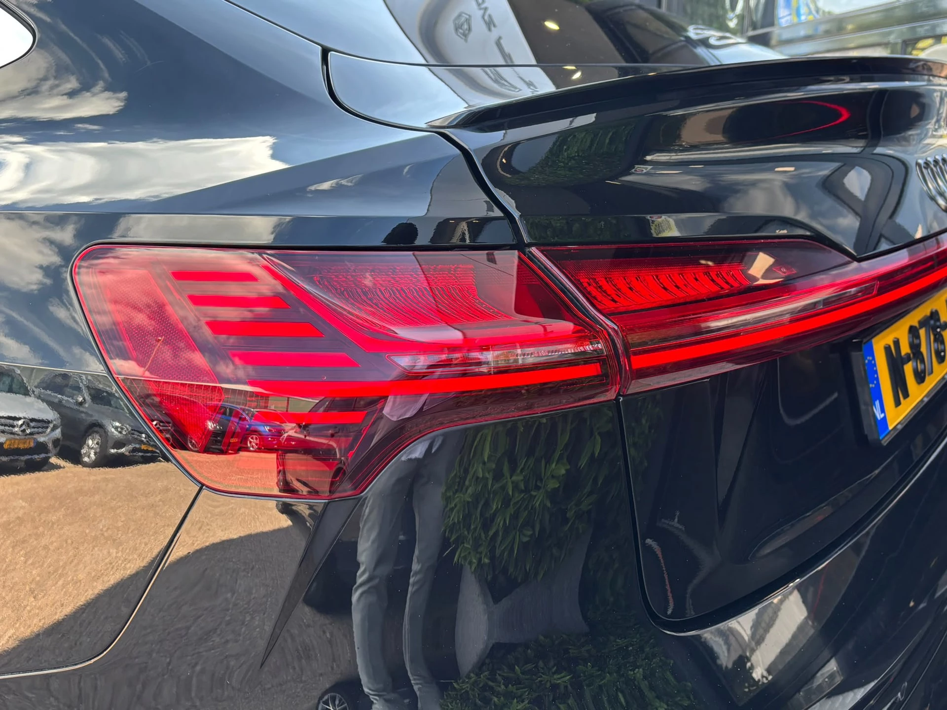 Hoofdafbeelding Audi e-tron