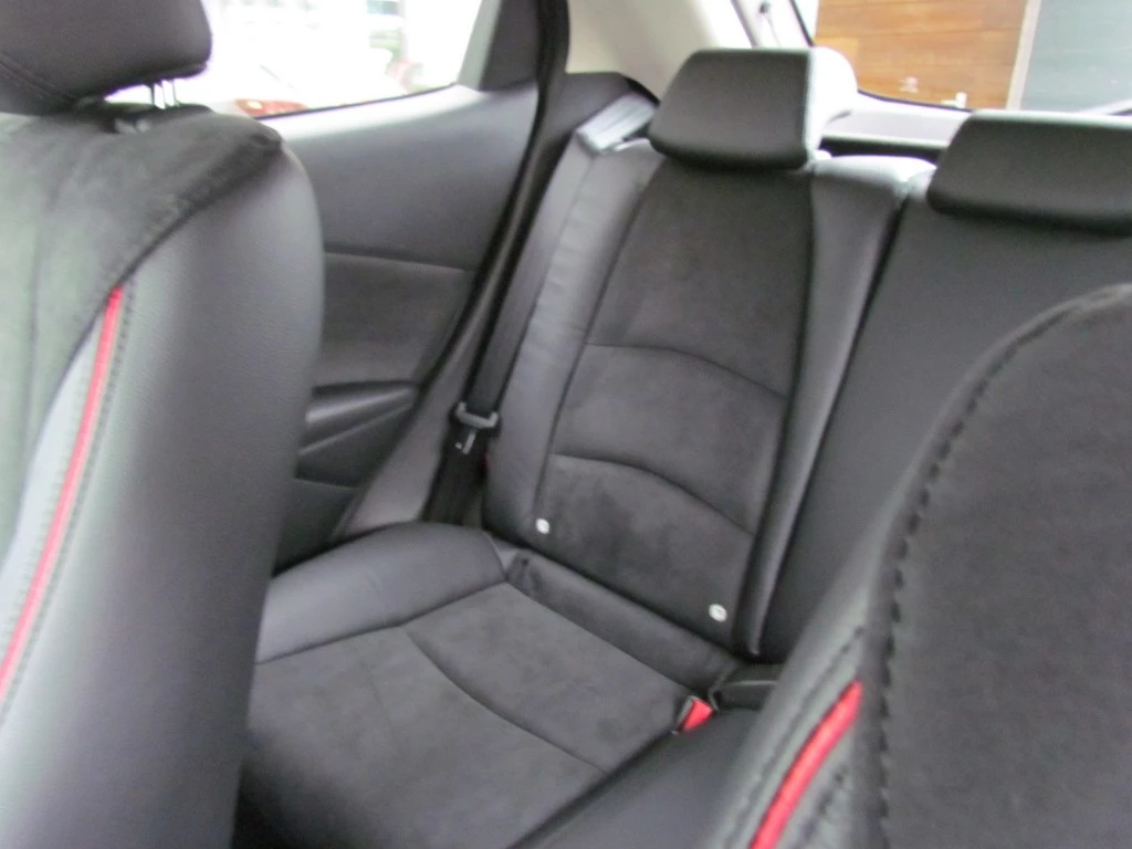 Hoofdafbeelding Mazda 2