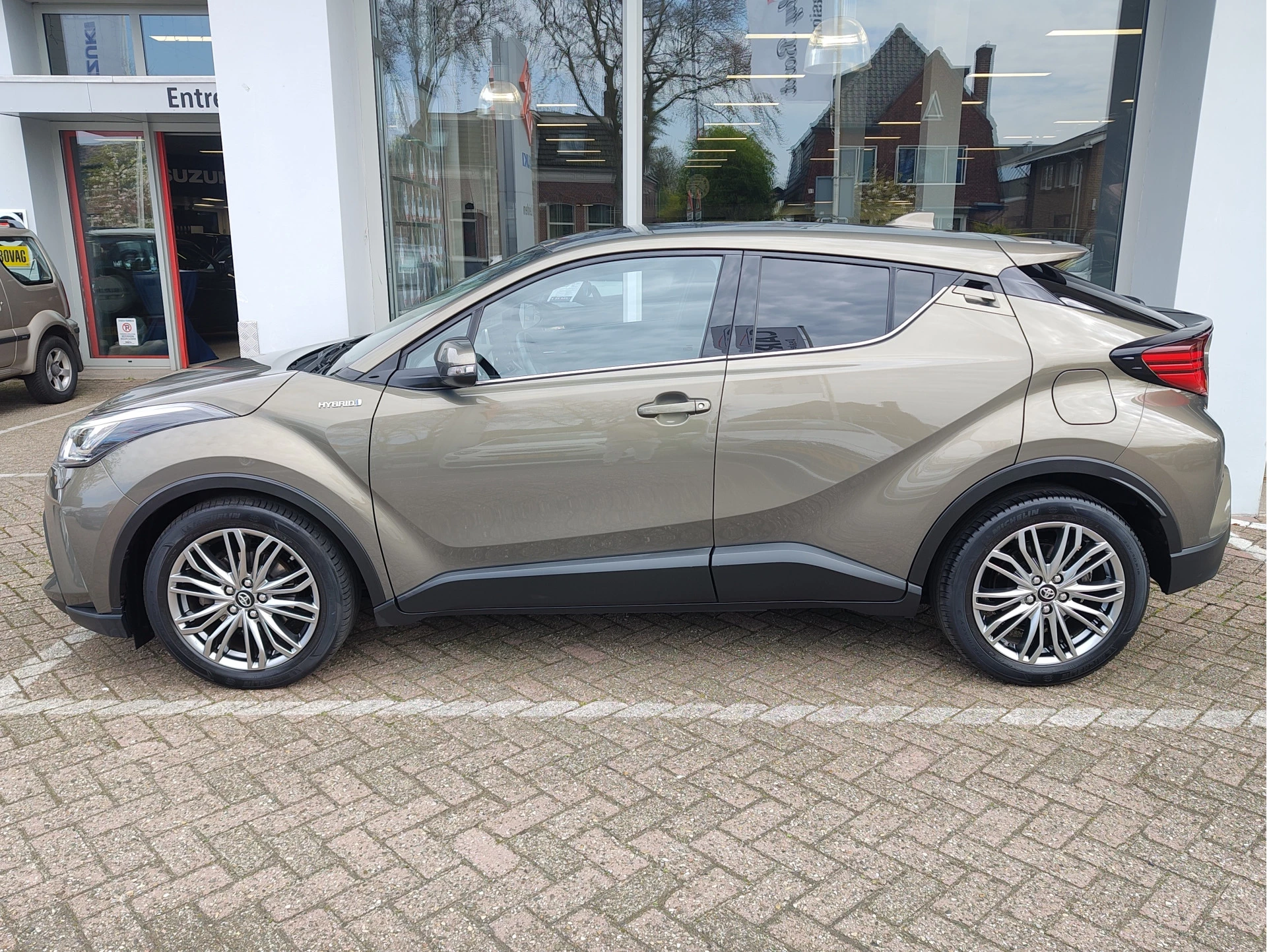Hoofdafbeelding Toyota C-HR