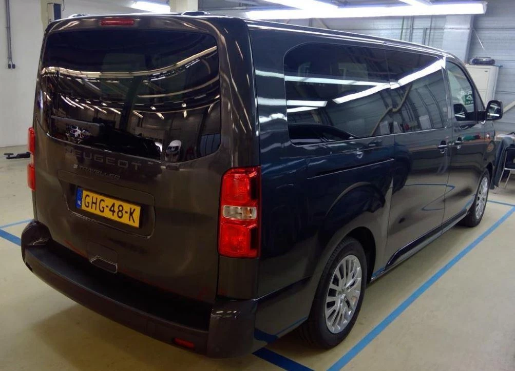 Hoofdafbeelding Peugeot e-Traveller