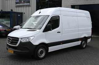 Mercedes-Benz Sprinter 317 CDI L2H2 RWD 3500 kg Trekhaak, MBUX navigatie met camera, Parkeersensoren