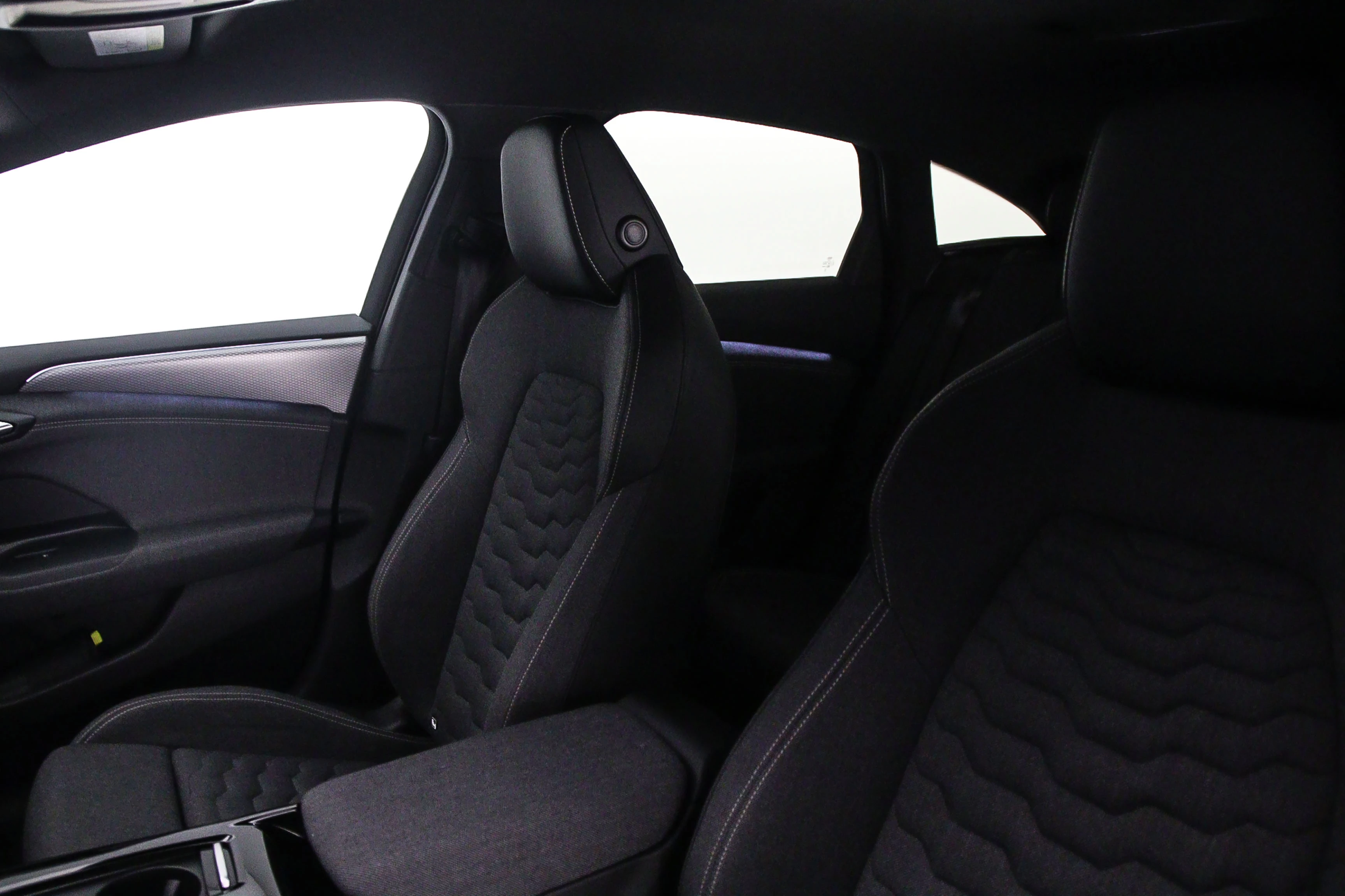 Hoofdafbeelding Audi A6 Avant e-tron