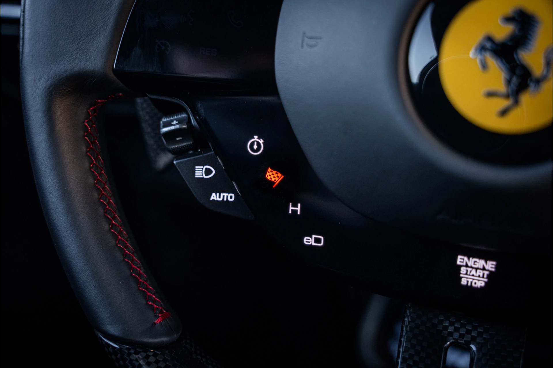 Hoofdafbeelding Ferrari 296