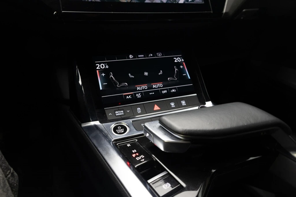 Hoofdafbeelding Audi Q8 e-tron