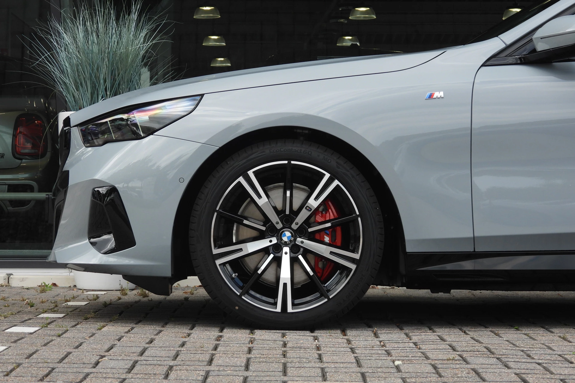 Hoofdafbeelding BMW i5