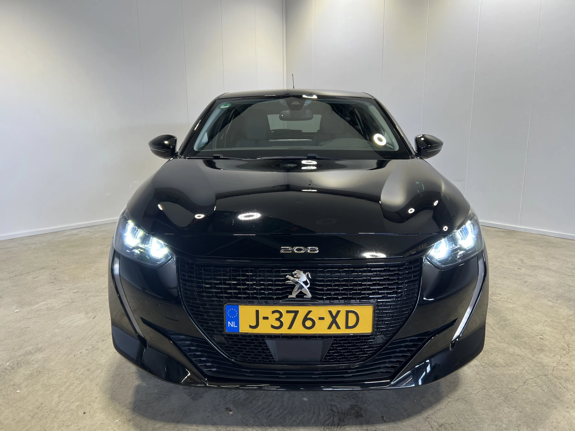 Hoofdafbeelding Peugeot e-208