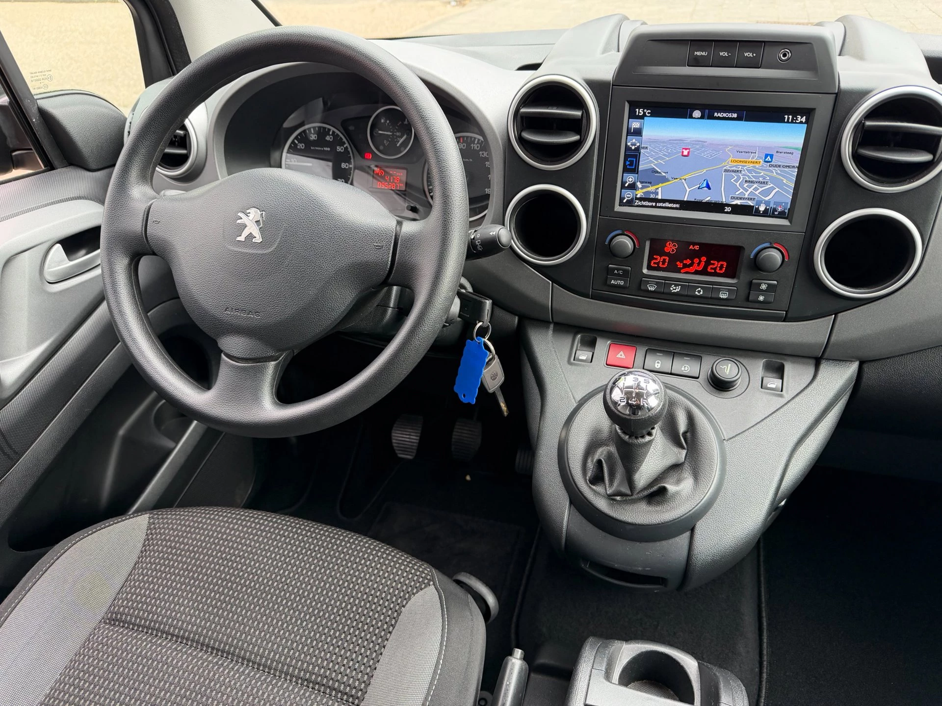 Hoofdafbeelding Peugeot Partner