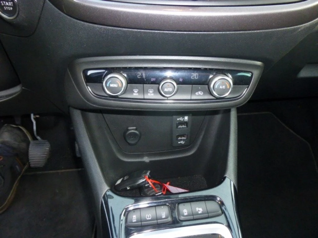 Hoofdafbeelding Opel Crossland X