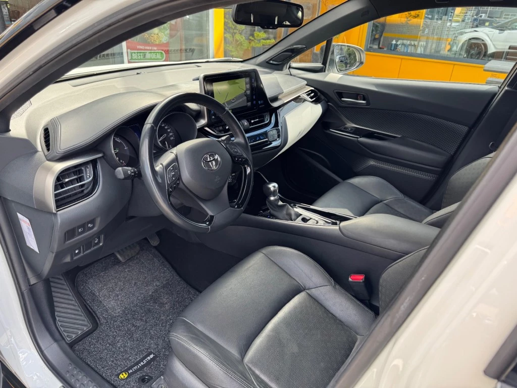 Hoofdafbeelding Toyota C-HR
