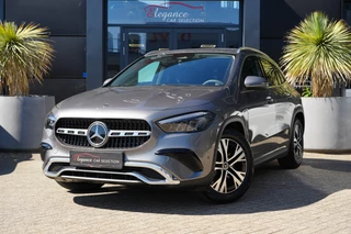 Hoofdafbeelding Mercedes-Benz GLA Mercedes-Benz GLA 200 Star Edition 164pk Stoelverwarming/Trekhaak/Camera
