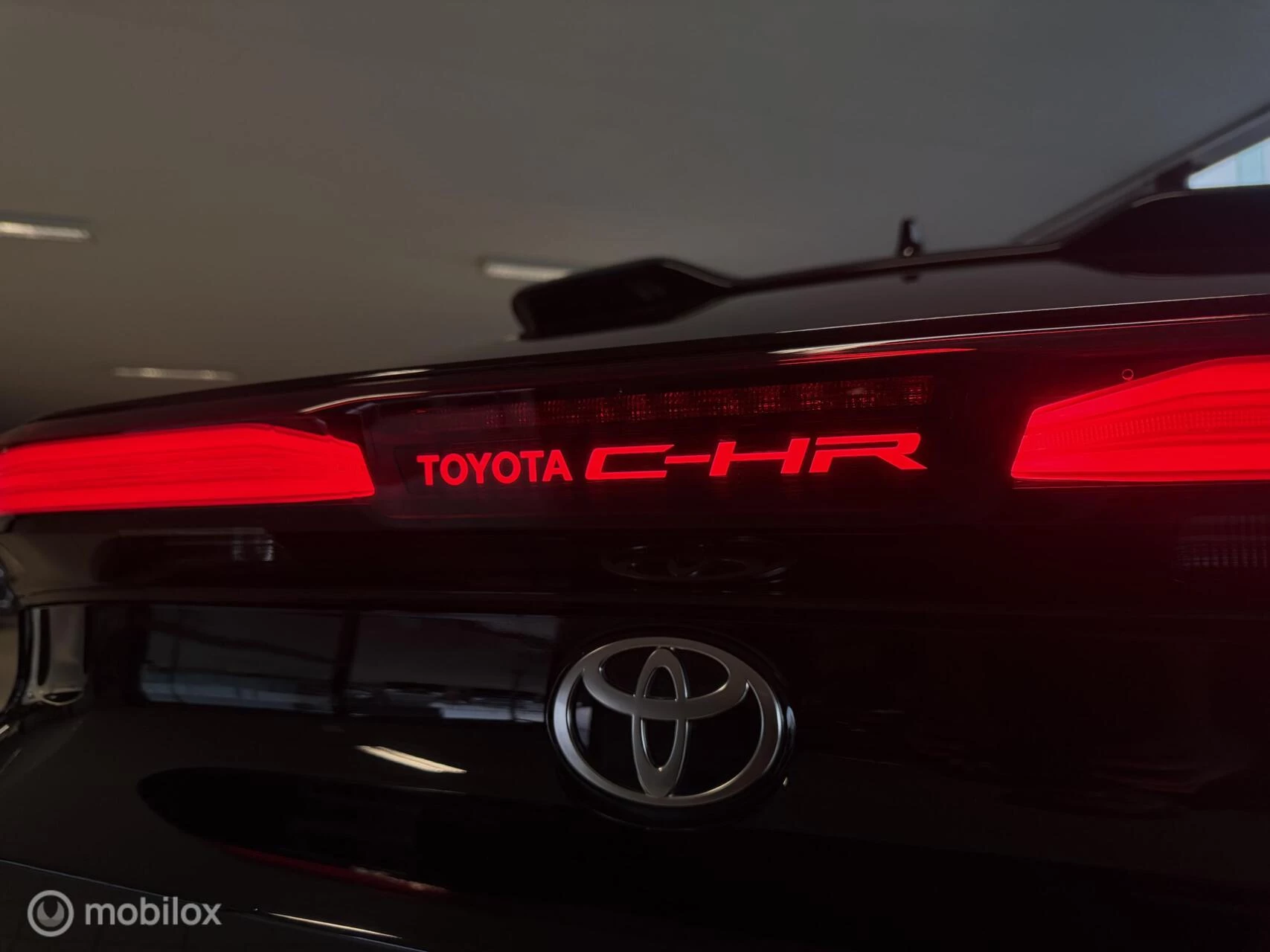 Hoofdafbeelding Toyota C-HR