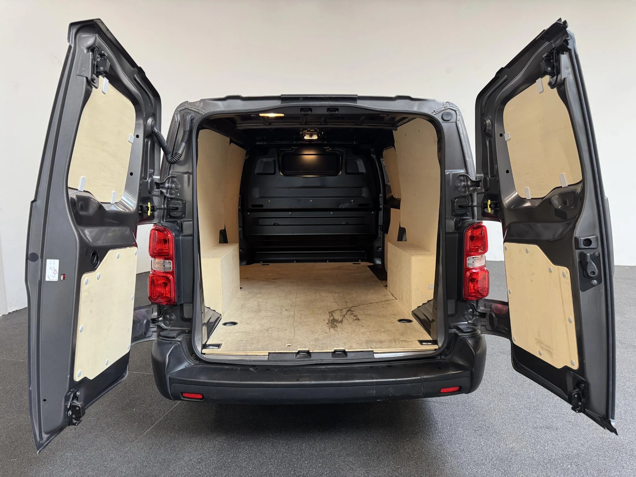 Hoofdafbeelding Opel Vivaro-e