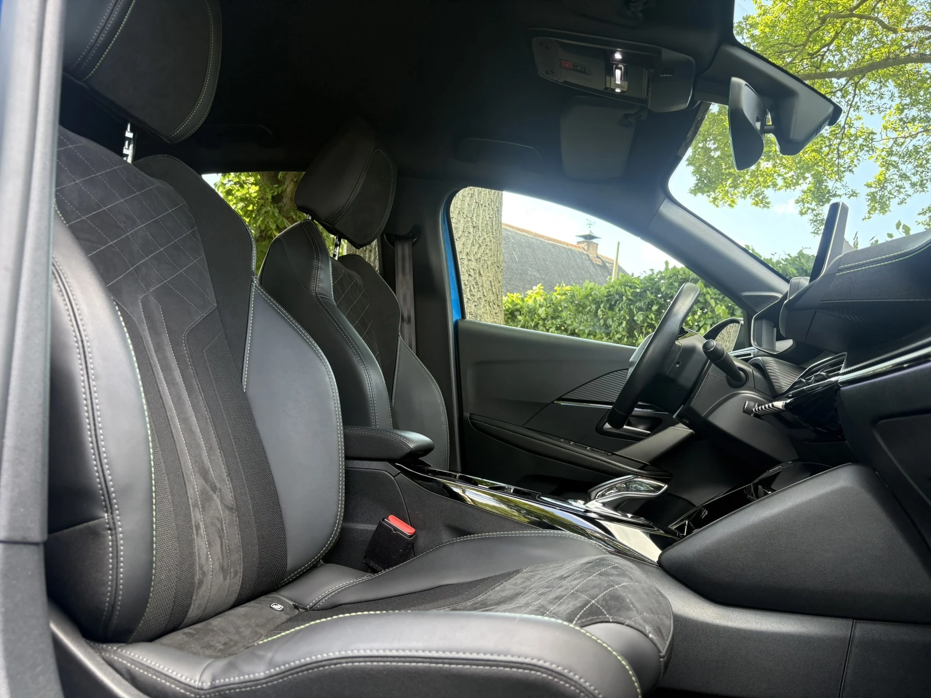 Hoofdafbeelding Peugeot e-208