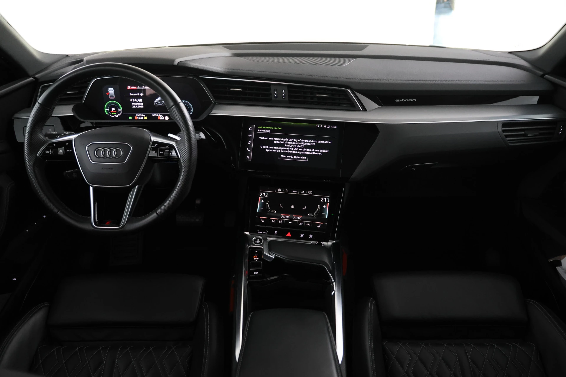 Hoofdafbeelding Audi e-tron