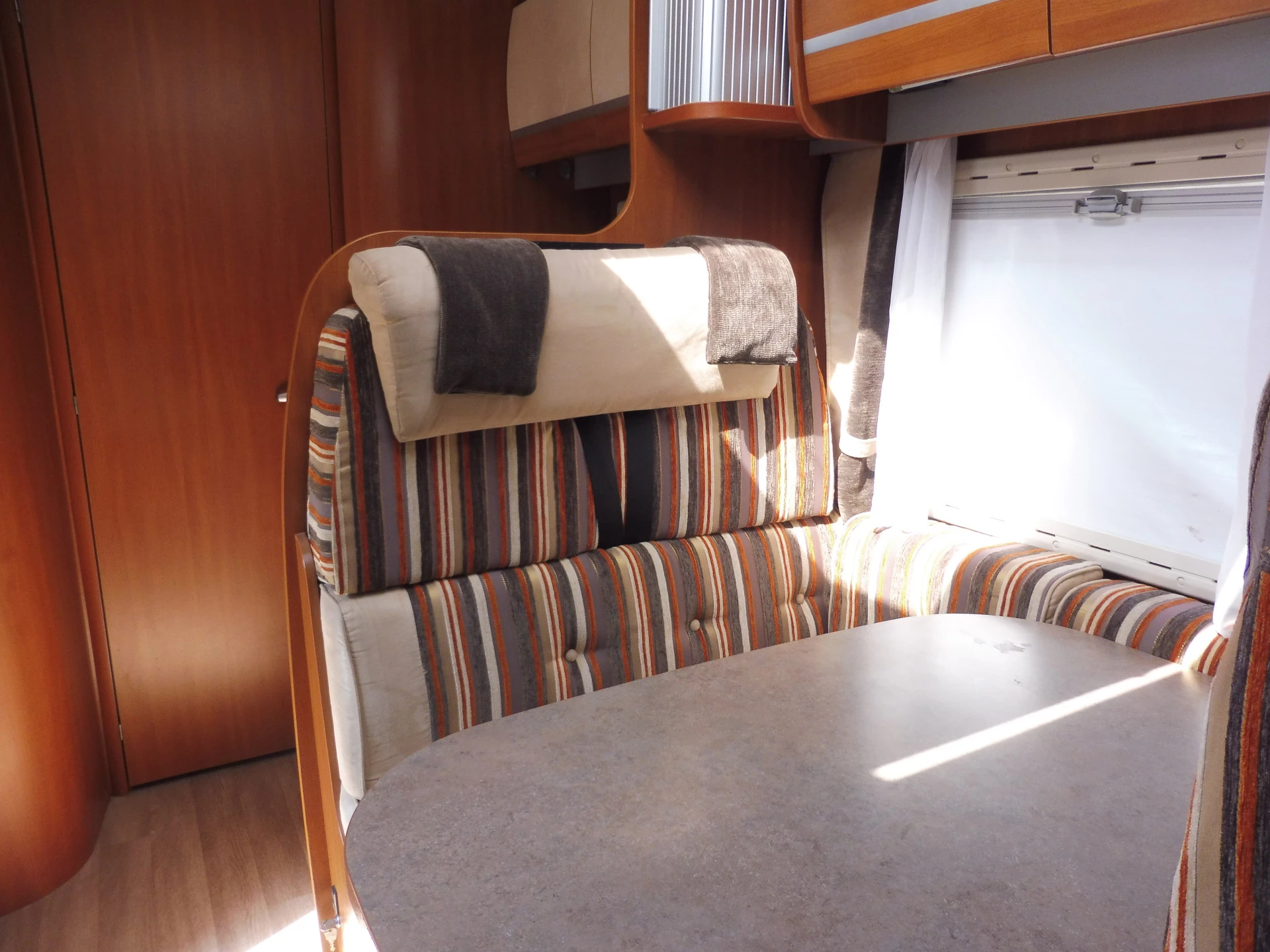 Hoofdafbeelding Challenger Mageo