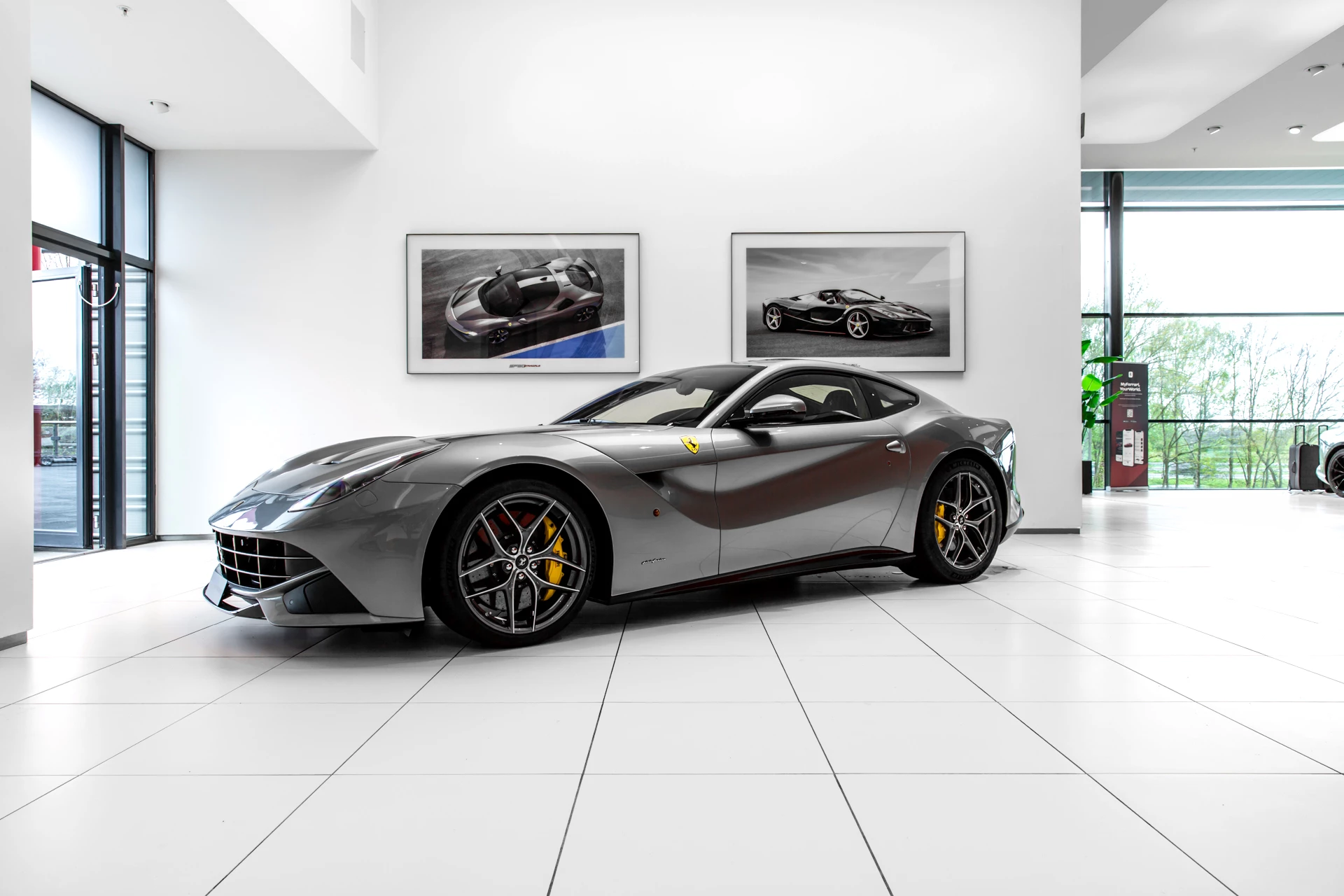 Hoofdafbeelding Ferrari F12