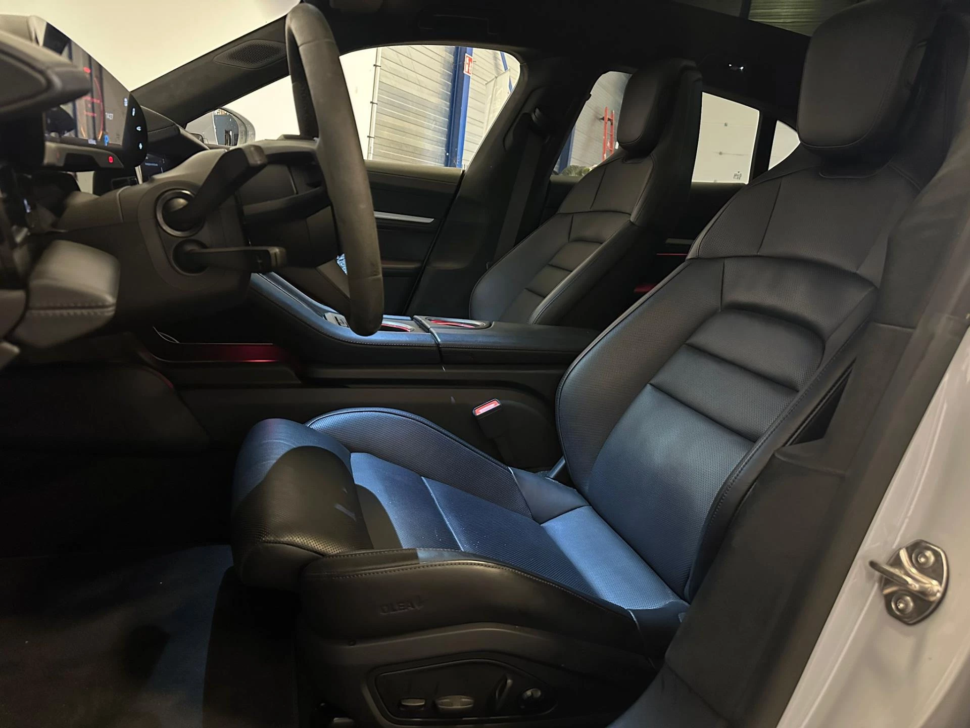 Hoofdafbeelding Porsche Taycan