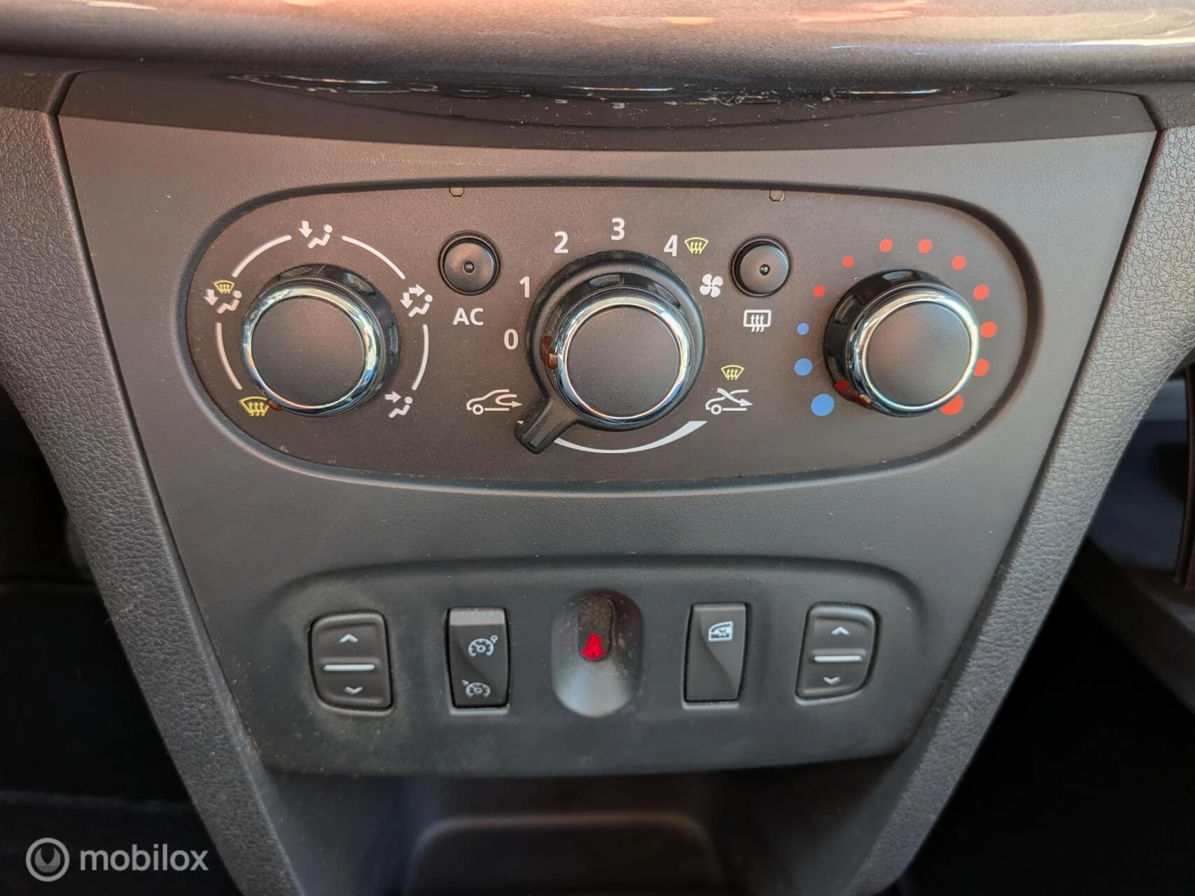 Hoofdafbeelding Dacia Logan