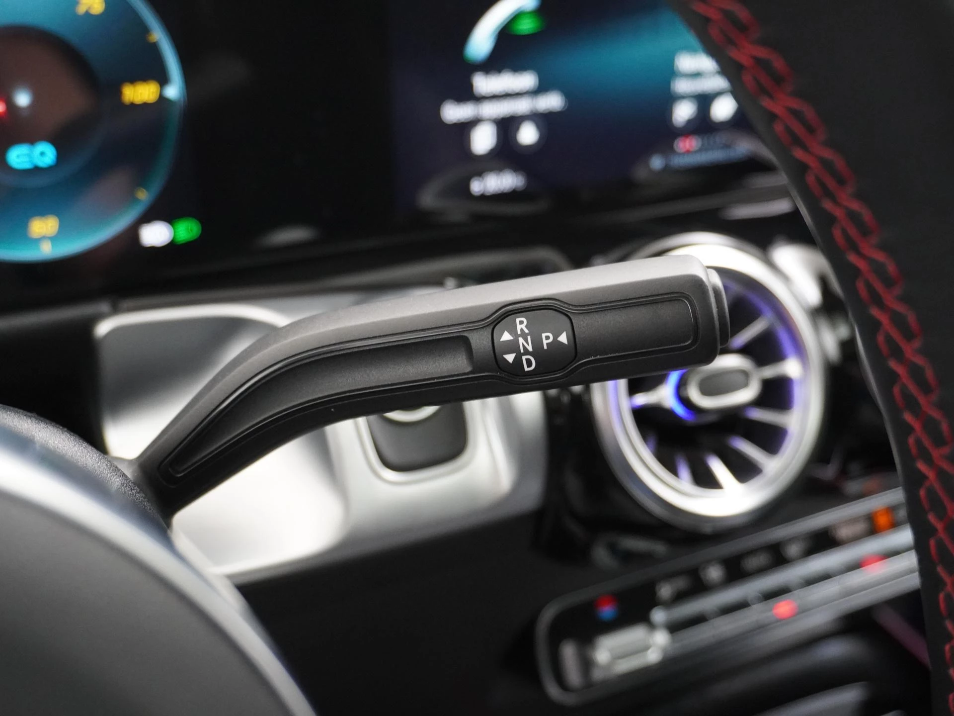 Hoofdafbeelding Mercedes-Benz EQB