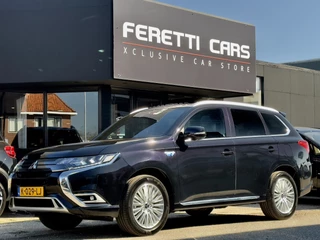 Mitsubishi Outlander 2.4 PHEV INSTYLE AUT PANODAK DESIGNO-LEDER  NAVI CAMERA APPLE-CARPLAY LED LMV PDC