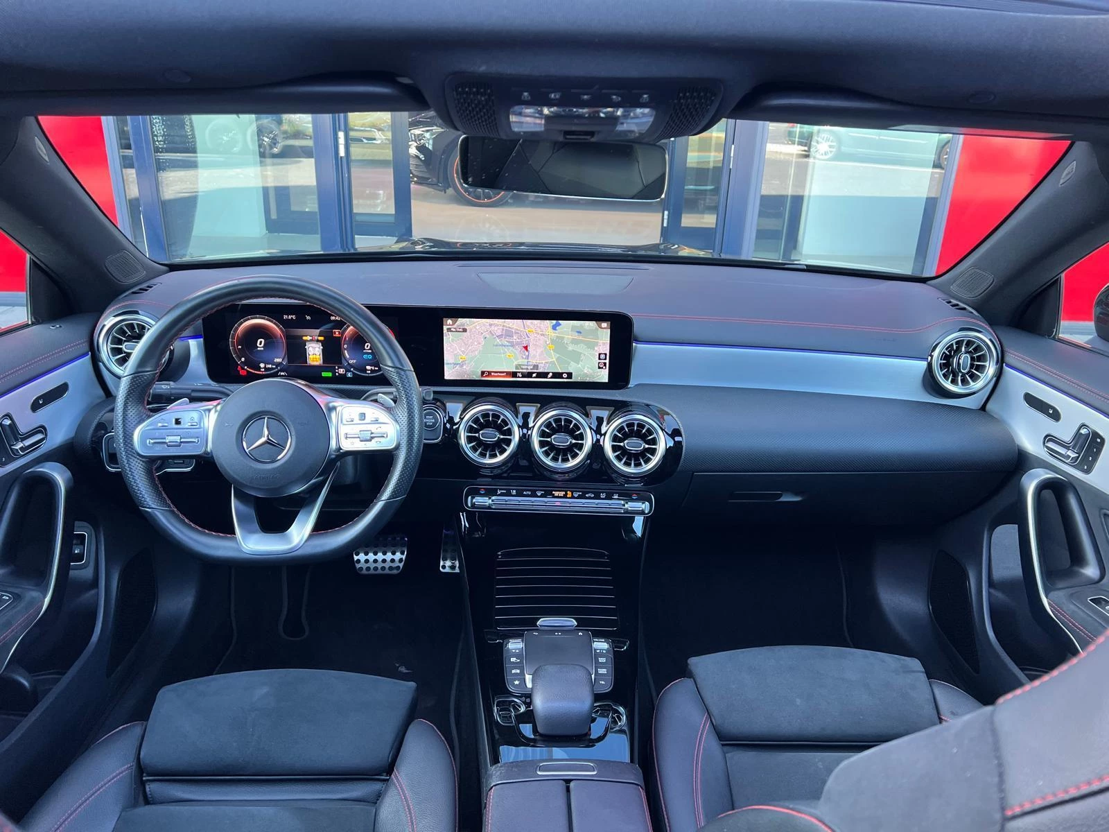 Hoofdafbeelding Mercedes-Benz CLA