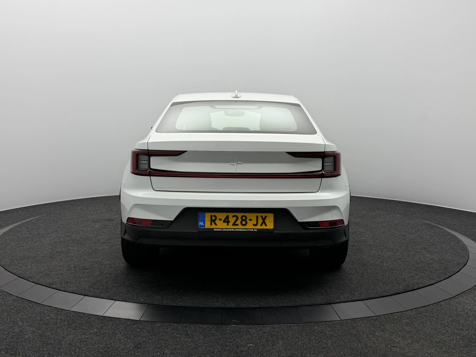 Hoofdafbeelding Polestar 2